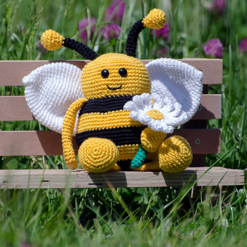 CuteDutch Downloadpatroon Haakpatroon Bijtje Bella (download)
