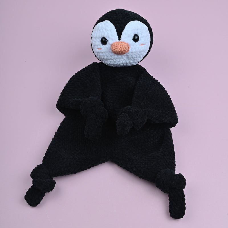 CuteDutch Garenpakketten Garenpakket: Pinguïn Pippa Velvet