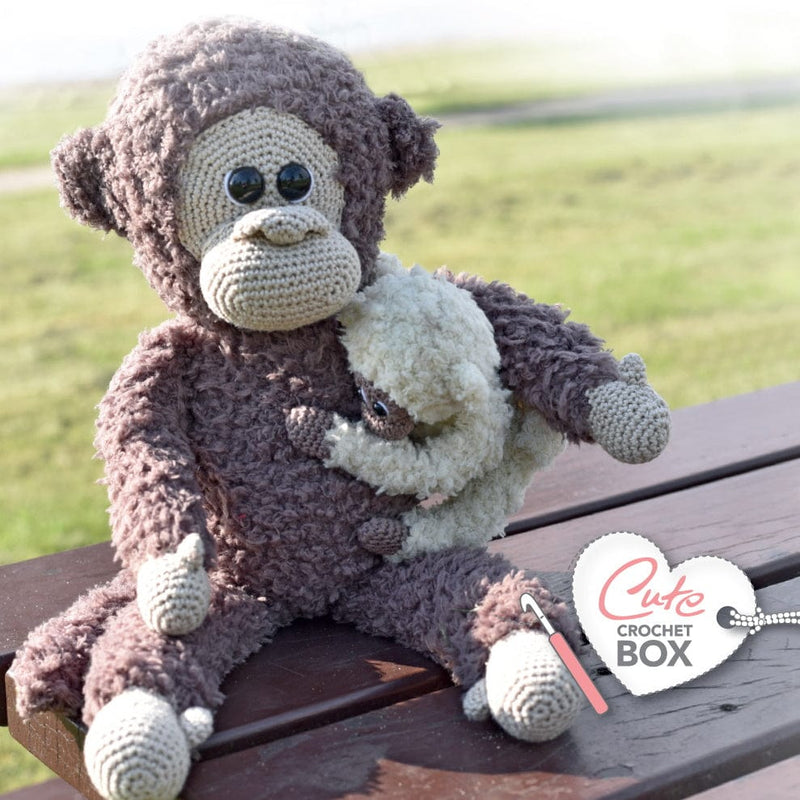 Cute Crochet Box Haakpakketten Cute Crochet Box nr. 34 - Mama aap met baby