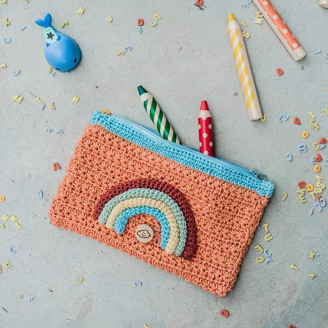 CuteDutch Downloadpatroon Haakpatroon Regenboog Etui (download)