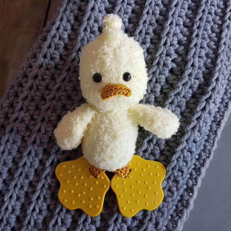 CuteDutch Haakpakketten Haakpakket: Bijtknuffel eend Elyn