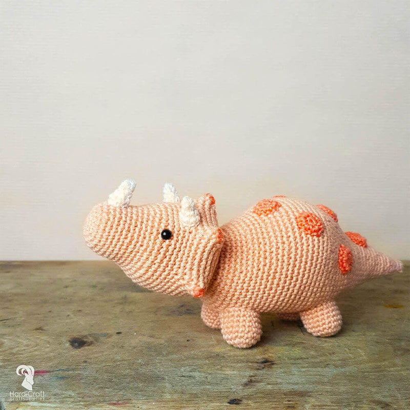 De Bondt B.V. HardiCraft Haakpakket amigurumi Dino Triceratops